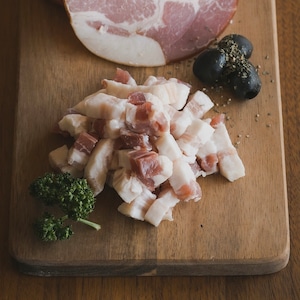 カルスコ 黒豚パンチェッタ|パスタやサラダに使える熟成肉