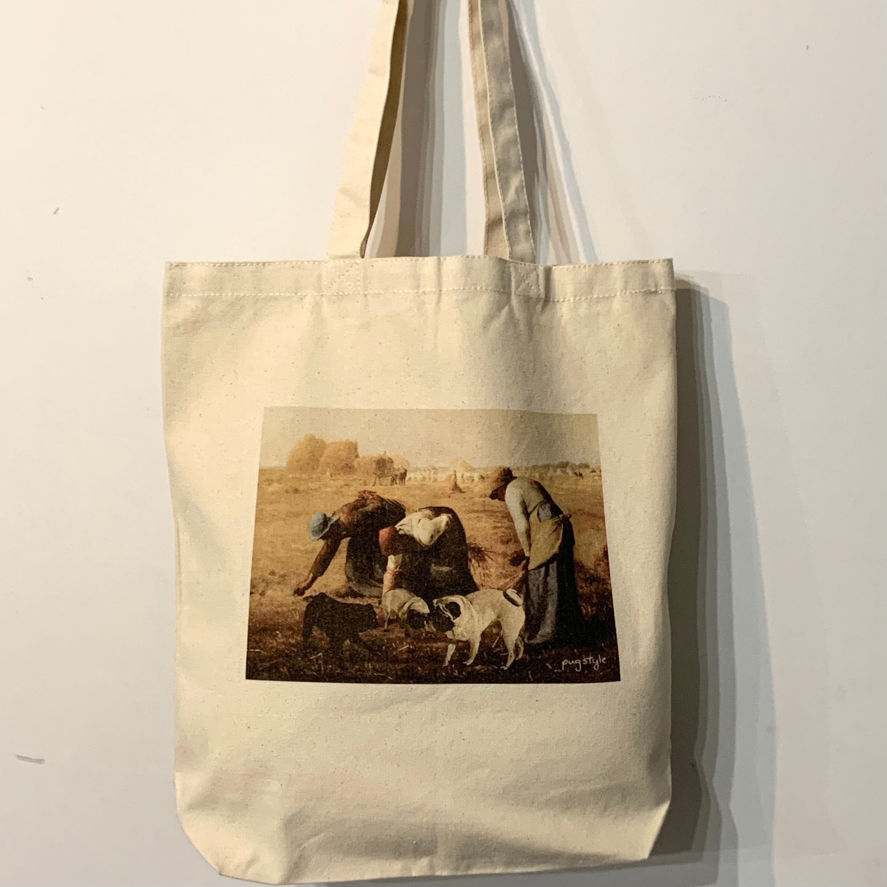 落ち穂拾いを邪魔するパグトートバッグ Mサイズ | PUG STYLE