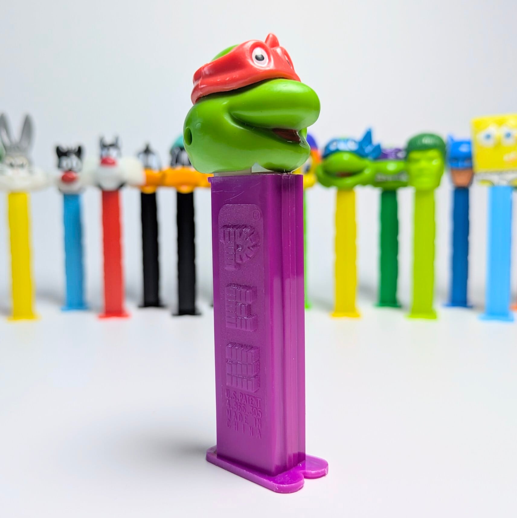 ☆ VINTAGE90' ☆【 Teenage Mutant Ninja Turtles / タートルズ ) 】『 ラファエロ 』 / PEZ / ペッツ / CANDY&DISPENSER 〚アメリカン雑貨 アメトイ〛