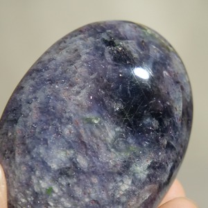 アイオライト ブラッドショット / パーム