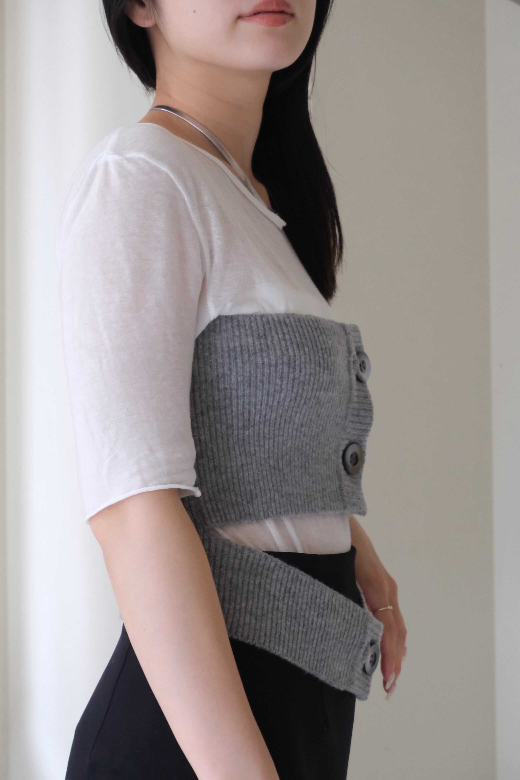KAYLE】WOOL KNIT VEST WAIST WARMER SET | theour