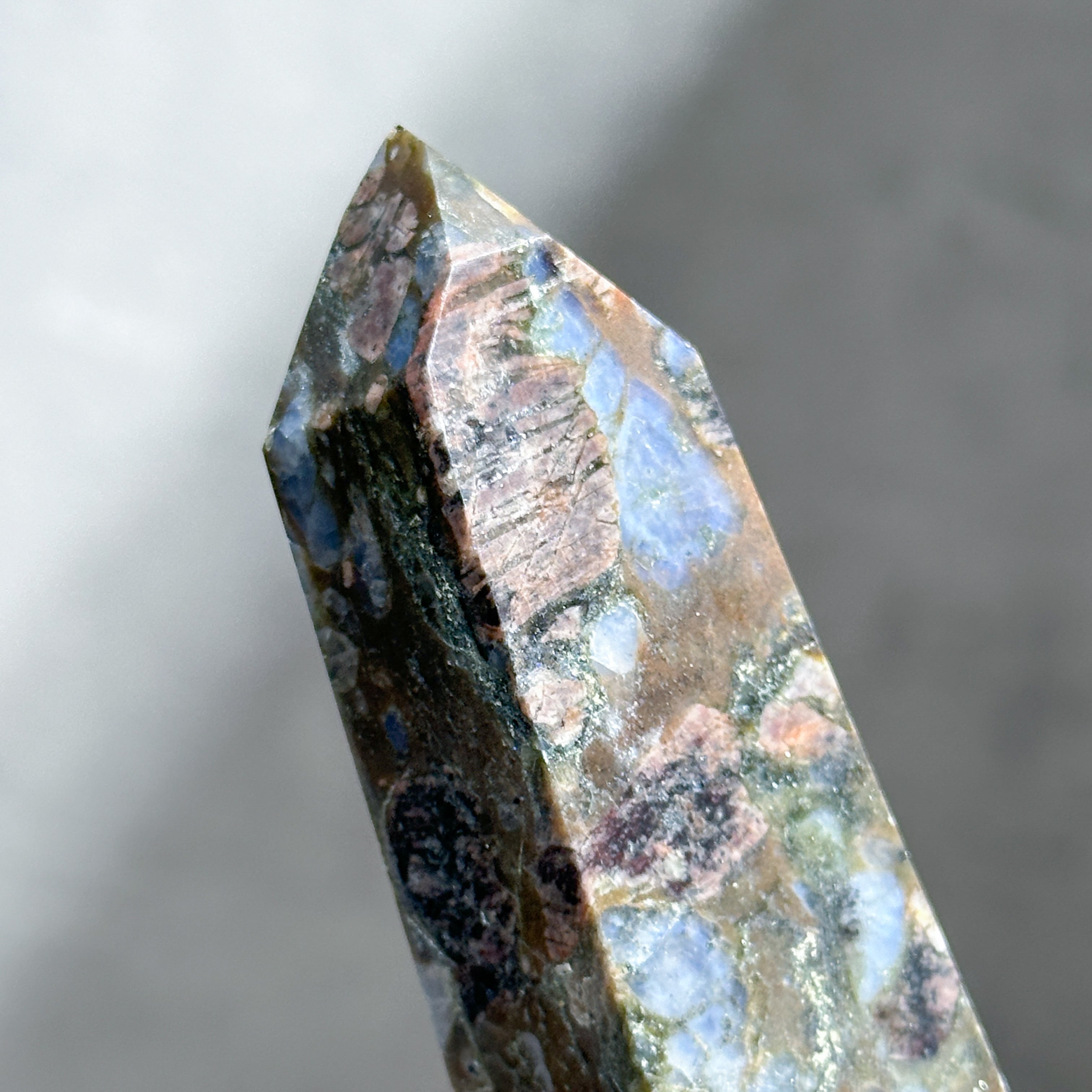 ケセラストーン タワー32◇Que Sera Stone◇天然石・鉱物