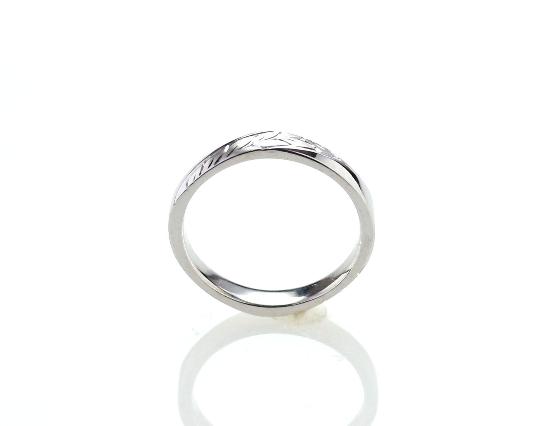 Pt900 手彫りツイスト月桂樹・ペアリング(幅 メンズ3㎜・レディース2