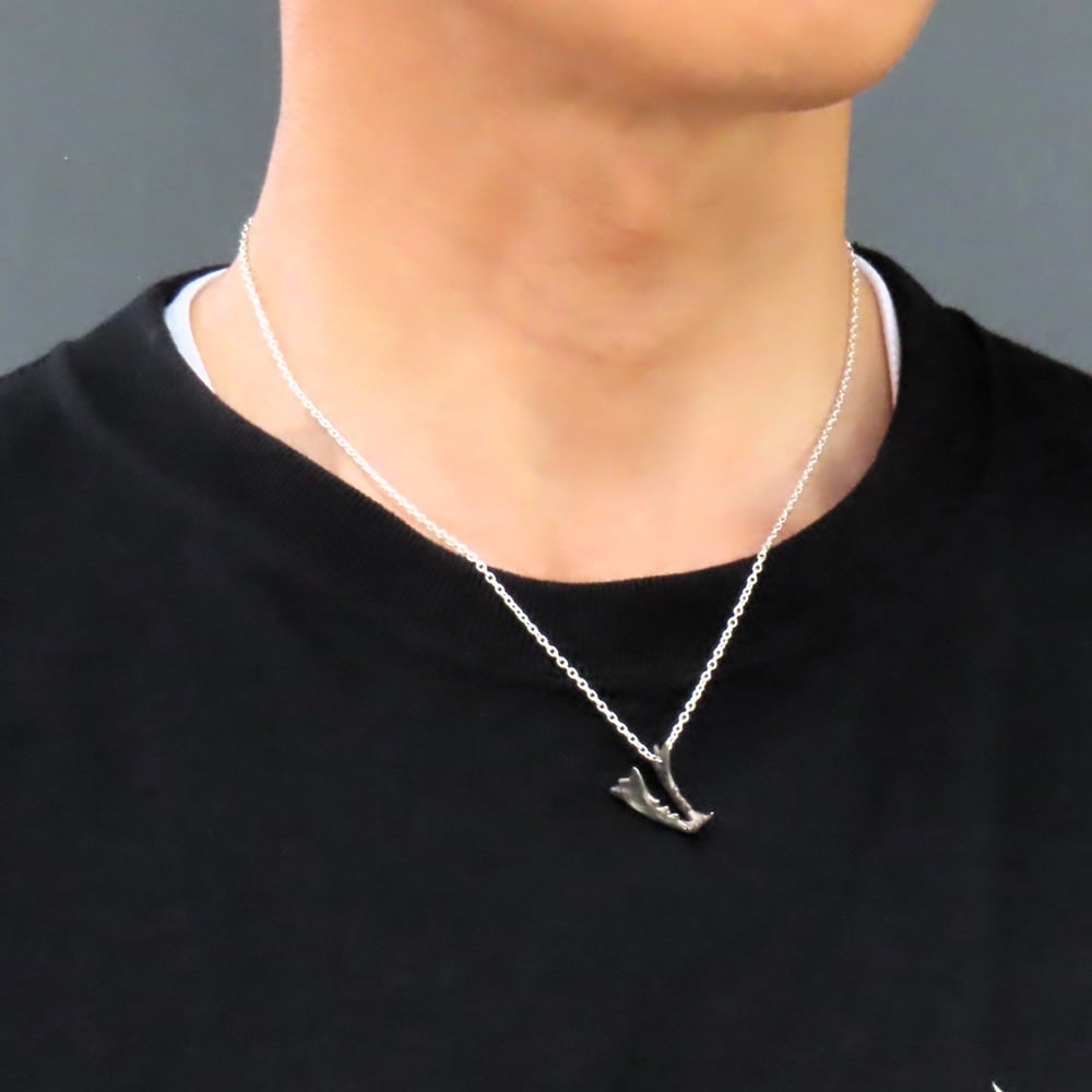 狐の下顎ネックレス シルバー925 【刻印無料】 シラッキカムイ 白狐の