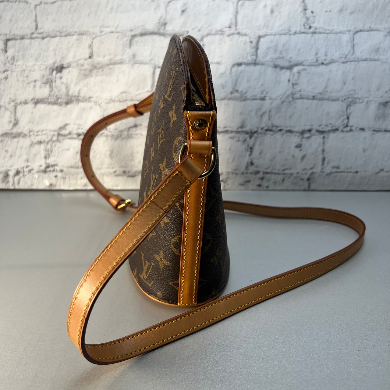 【最終処分SALE】LOUIS VUITTON ルイヴィトン ドルーオ  レザー ショルダーバッグ ブラウン A-12286