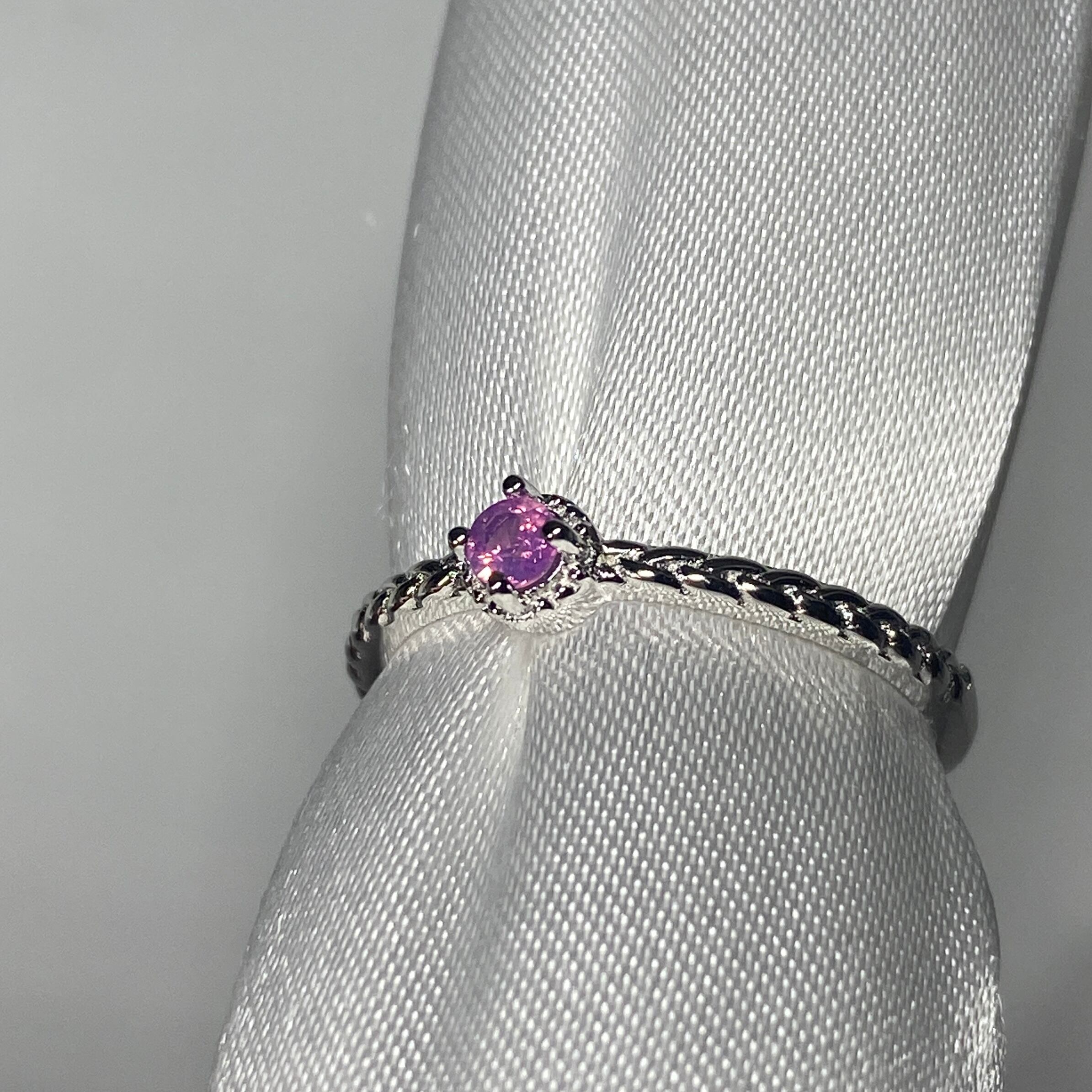 シルキーサファイア