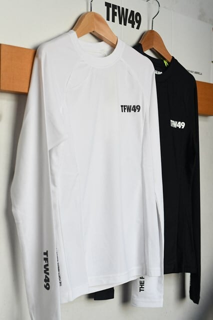 TFW49 RELAX HALF MOCK NECK T102520009 | satisfaction