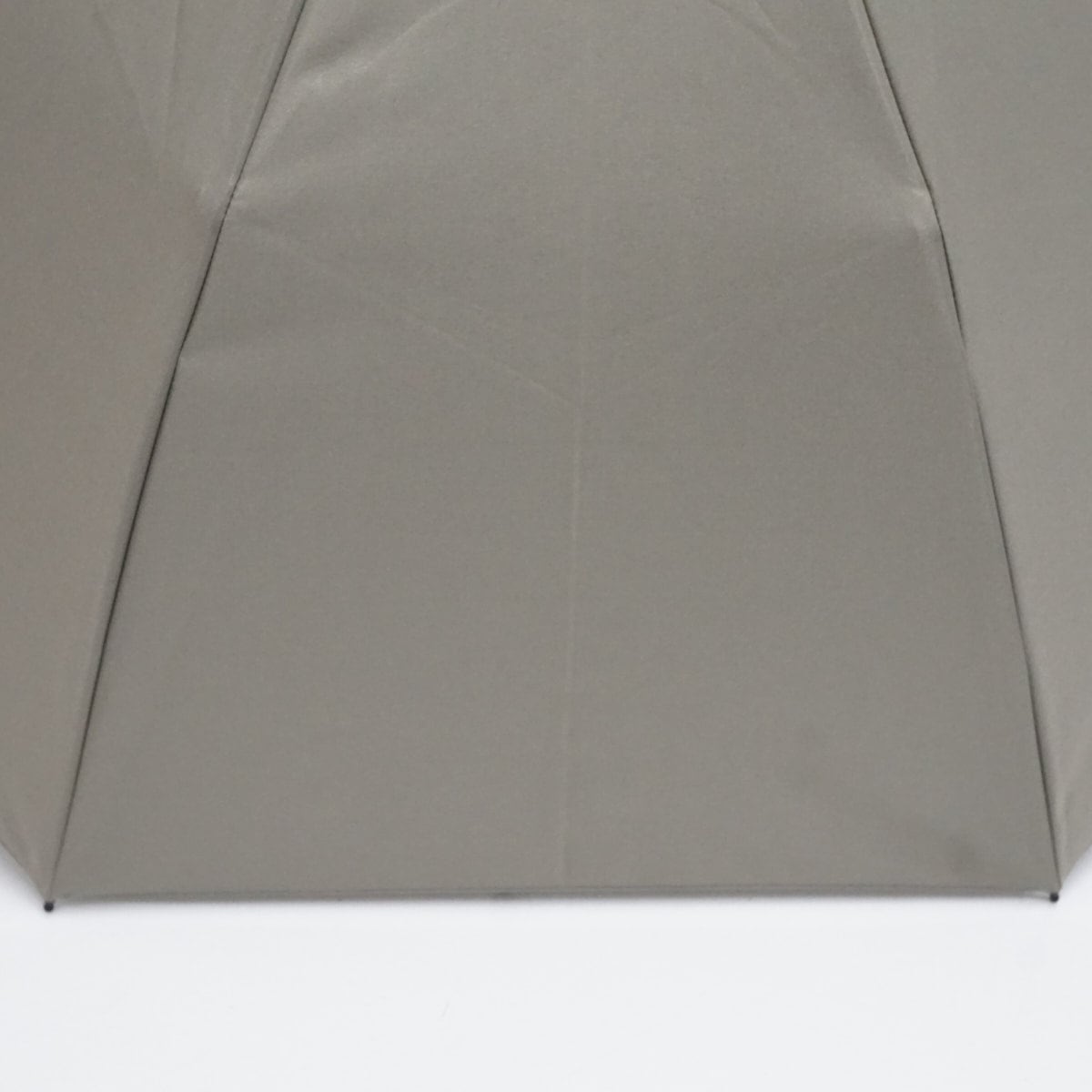 サンバリア100 完全遮光折日傘 USED美品 2段折 モスグレー UV 遮熱
