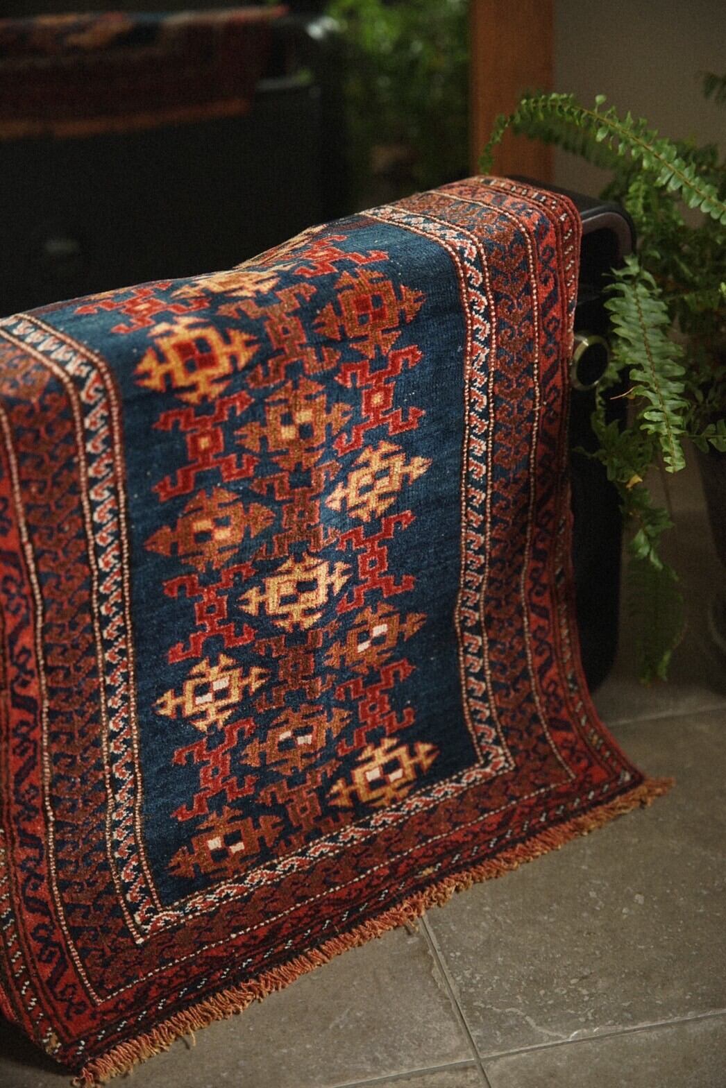 1079 -Vintage Turkmen rug
