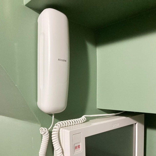 ALCATEL (アルカテル) T06 電話機 シンプル 固定電話機 ビジネスフォン 電源不要 コンパクト 小型 卓上 壁掛け アナログ回線 受付/オフィス/家庭用 ホワイト