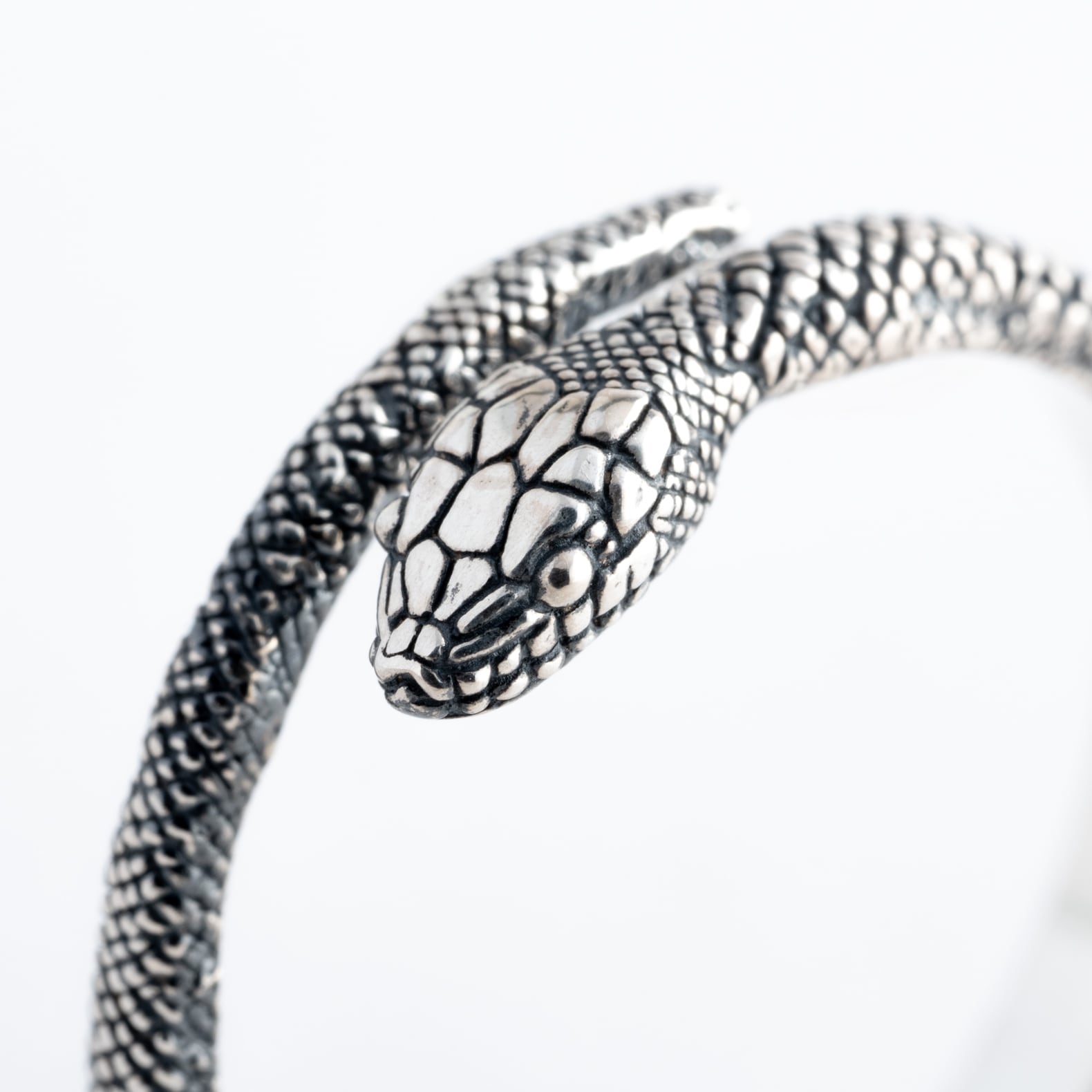 Cold I's青大将シルバーリング　サファイヤ付き 青大将リング | Cold I's 公式オンラインショップ