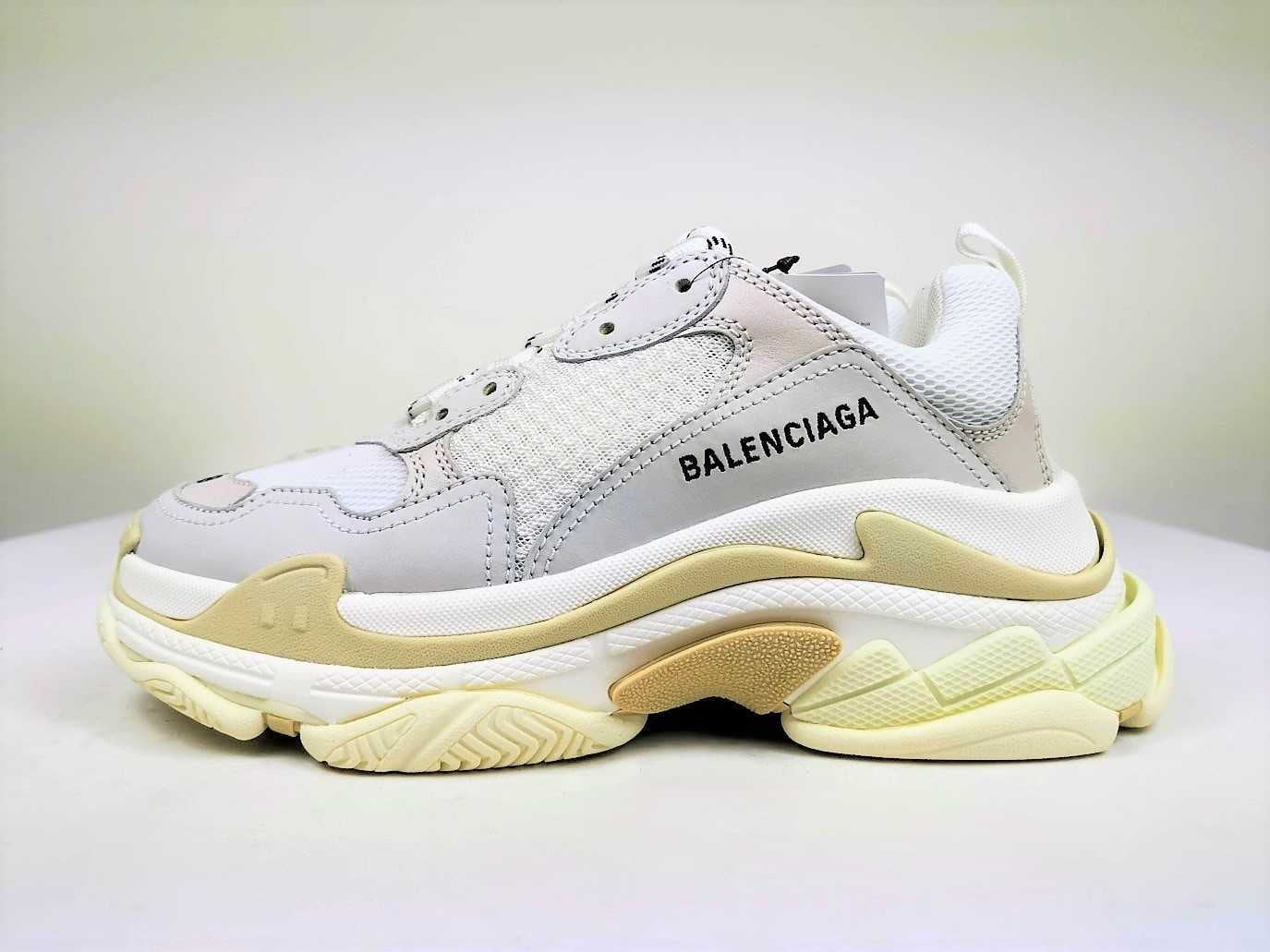 ○新品○BALENCIAGA／大人気トリプルS ホワイト