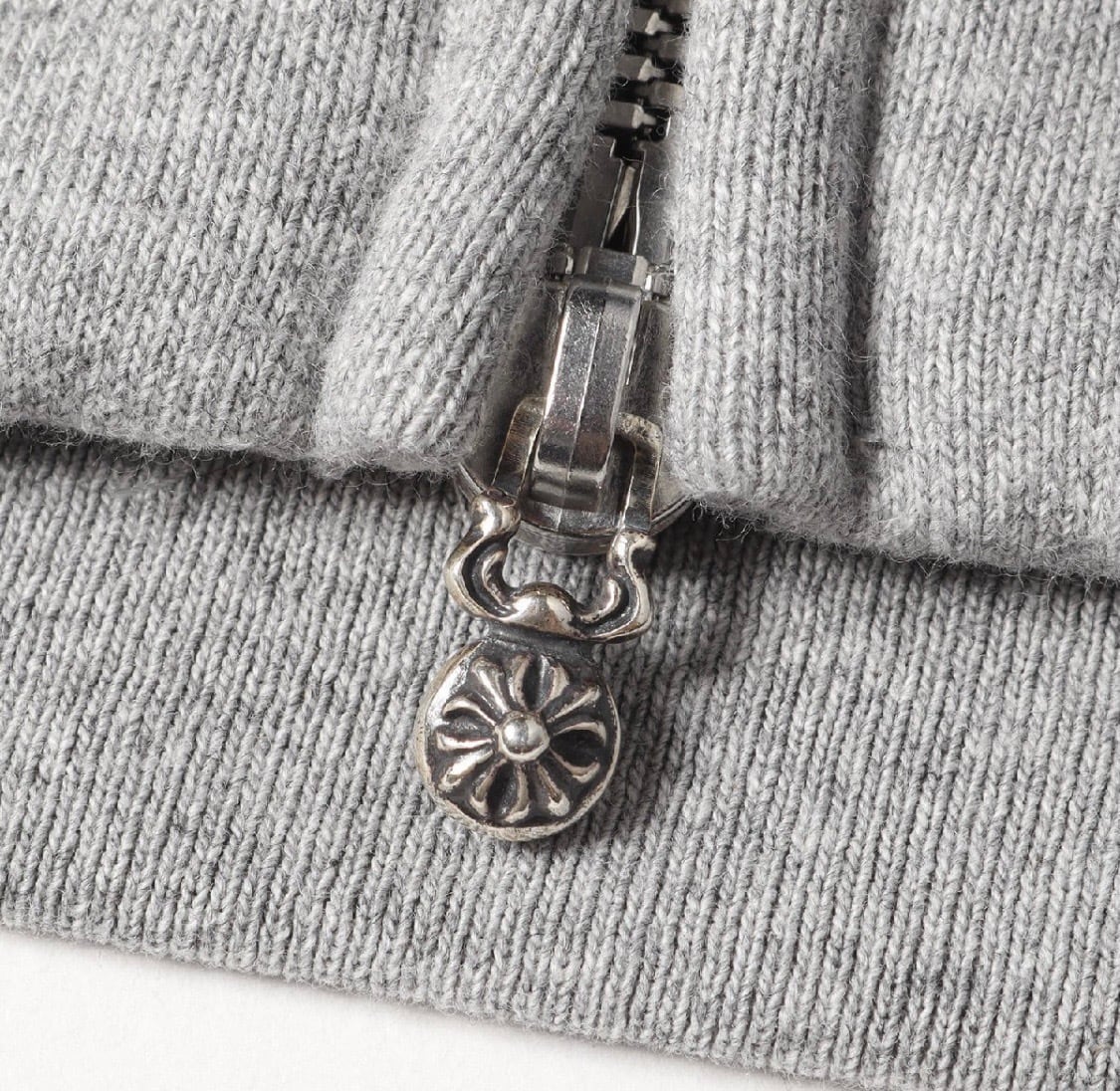 CHROME HEARTS クロムハーツ セメタリークロス レザーパッチ ラグラン 