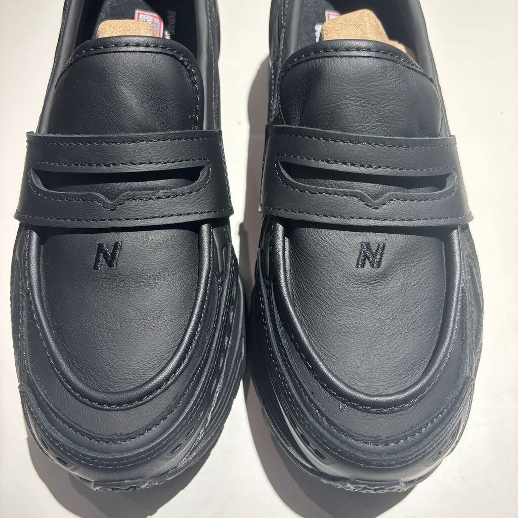 NEW BALANCE ニューバランス 1906L Black Leather ローファー