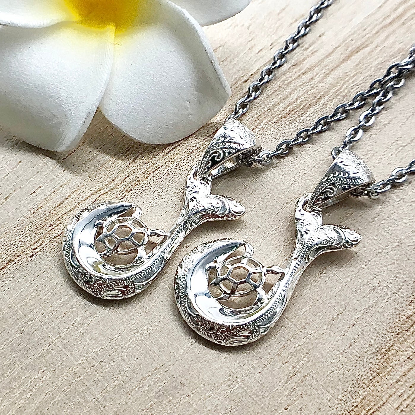 ハワイアンジュエリー ペアチャーム ペアペンダント フィッシュフック ネックレス トップ イエローゴールドk10 フック 10金 人気 送料無料 セール SALE カラー選択可能！送料無料ハワイアンジュエリー ペアネックレス