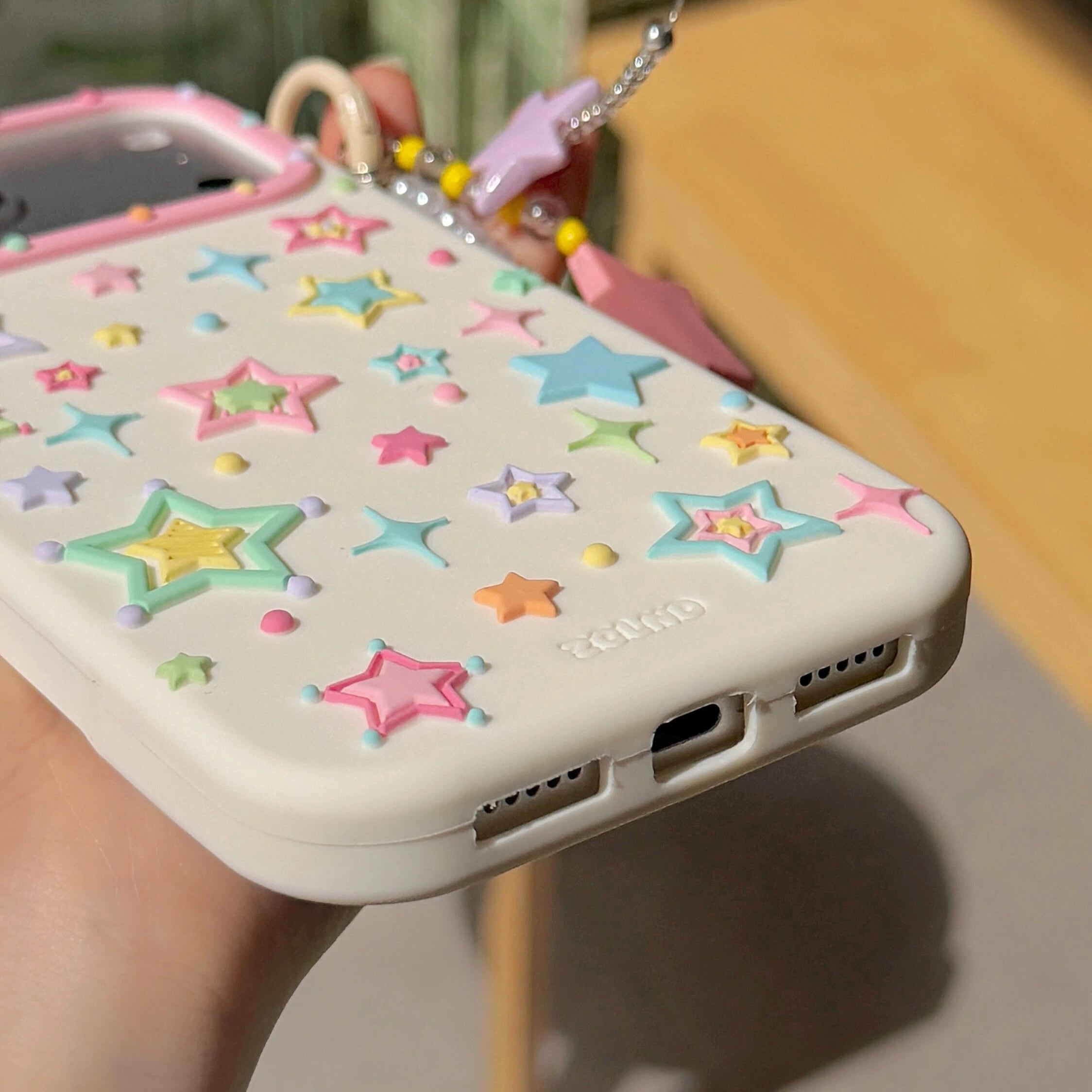 立体 星 iPhone 17 16 15 14 13 ケース シリコン ビーズストラップ付き