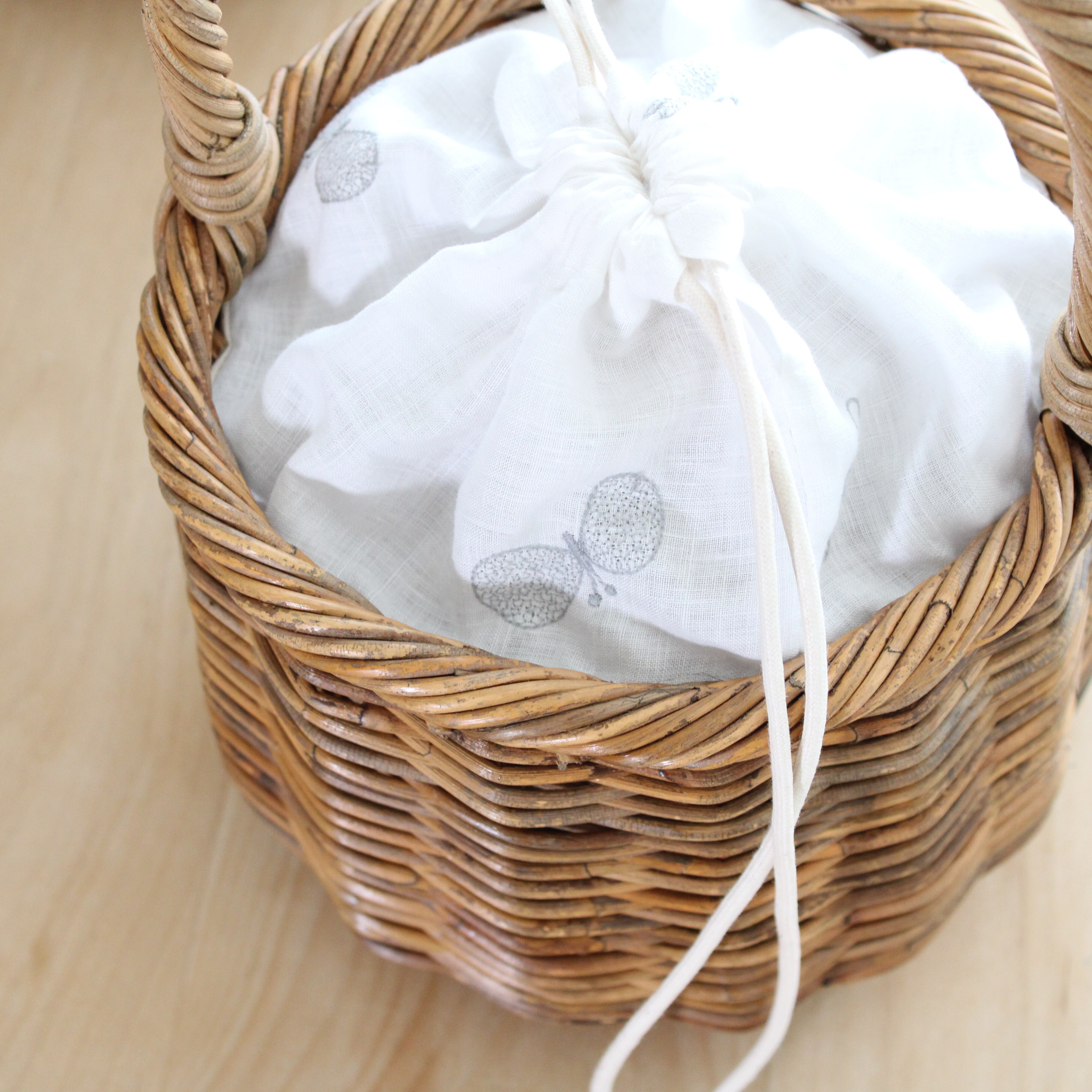 ワンハンドルかごバッグ choucho white | Litta ワンハンドルかごバッグ choucho white | Litta