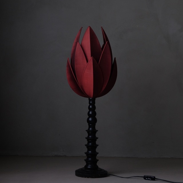 Floor lamp