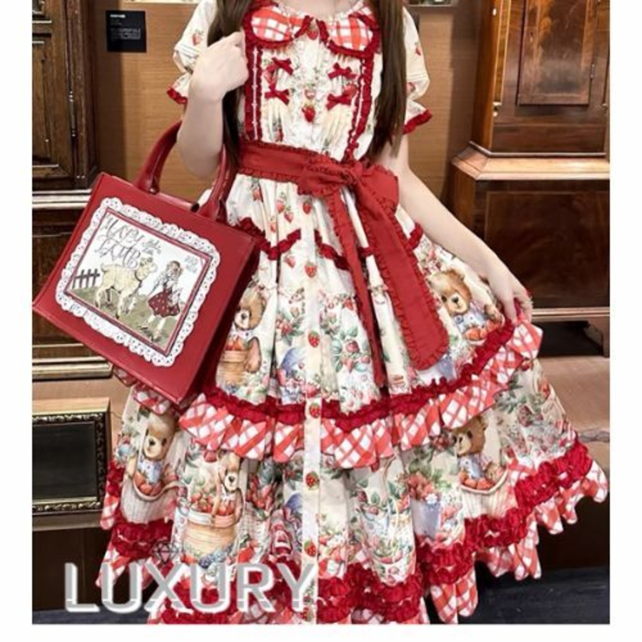 納期80日】ロリータファッション ワンピース いちご柄 ストロベリー  