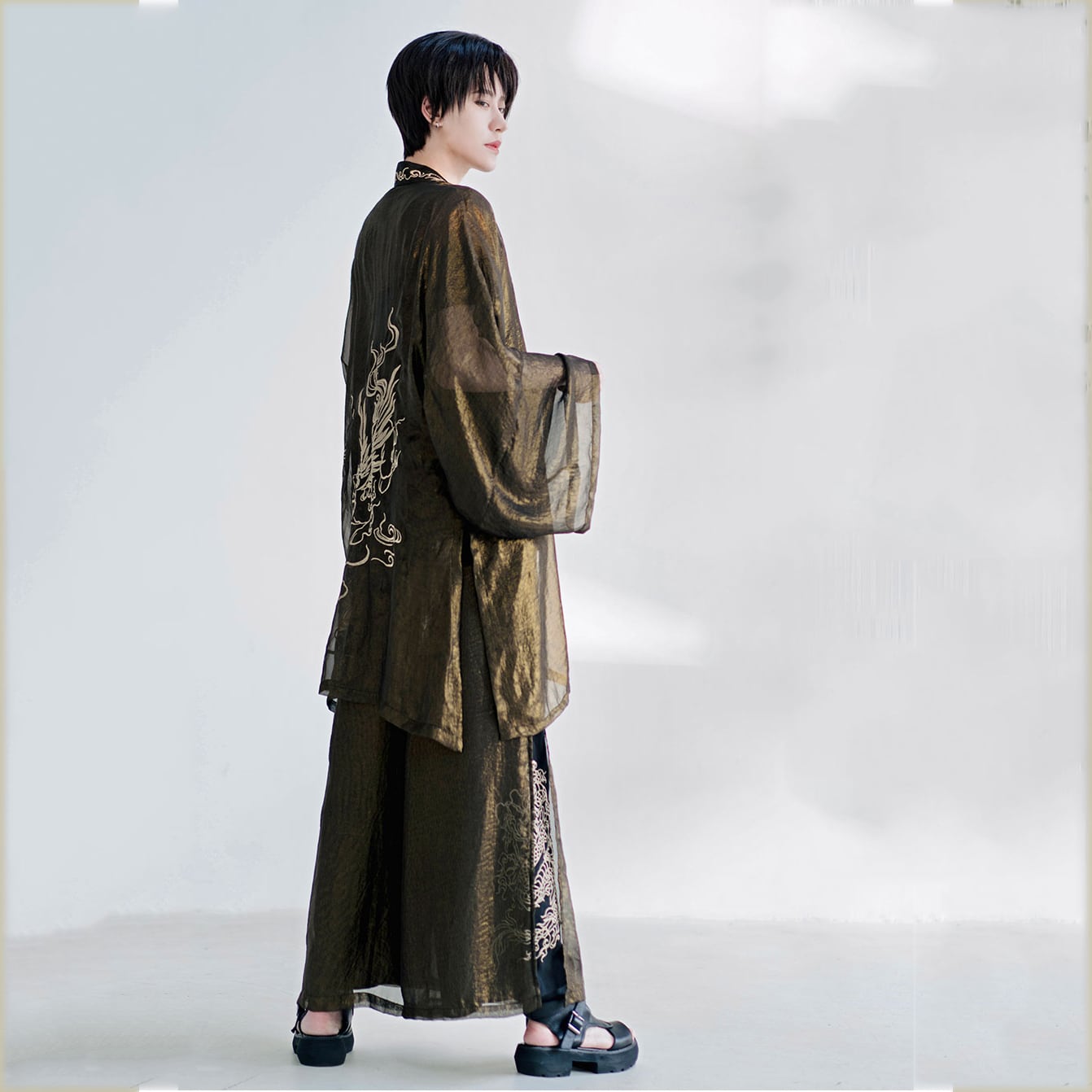 ✪人気商品再入荷✪【之x卿堂】☆チャイナ風羽織☆ブラウン 刺繍 ✪人気商品再入荷✪【之x卿堂】☆チャイナ風羽織☆ブラウン 刺繍