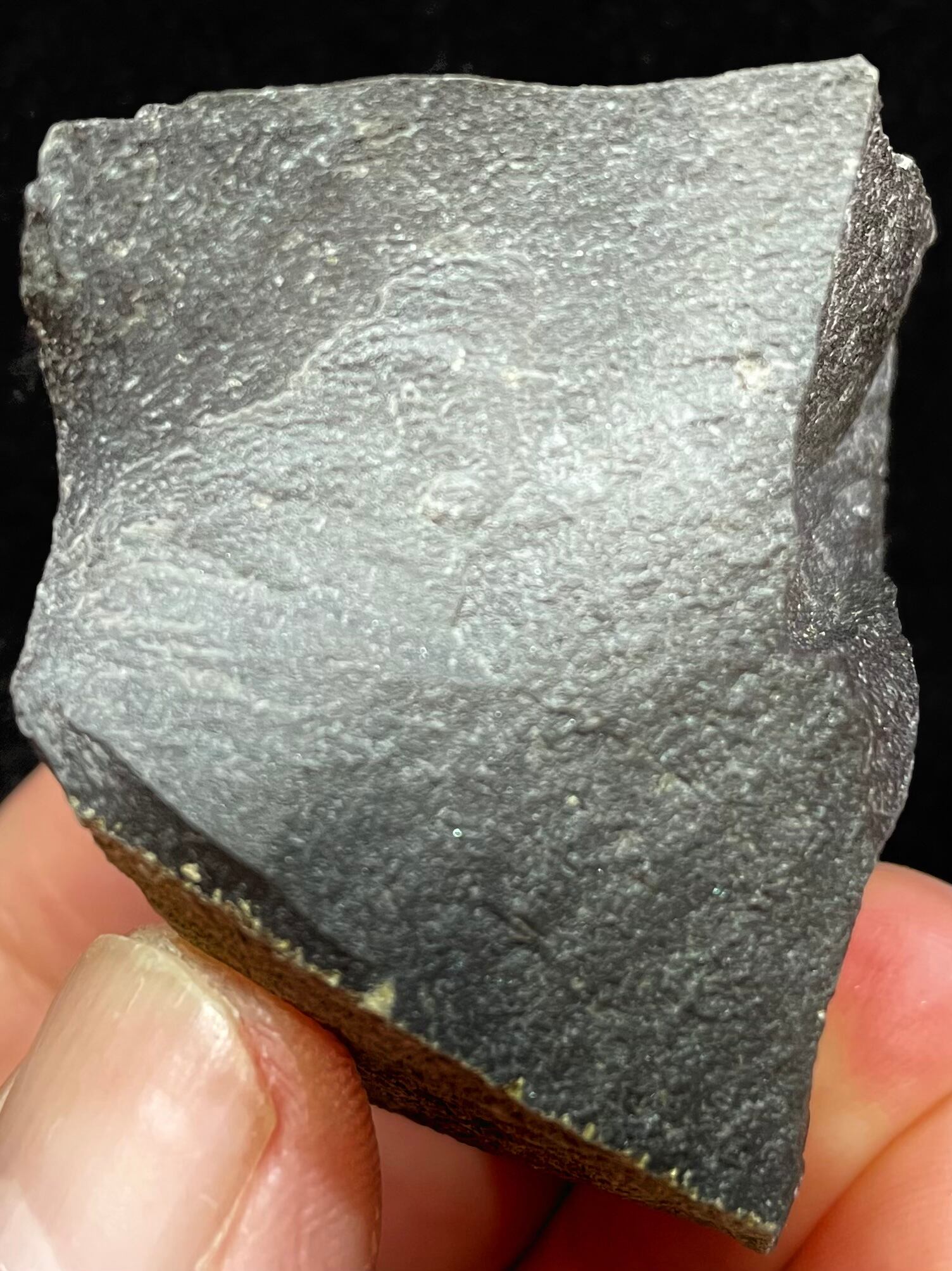 8) サヌカイト(原石・小)