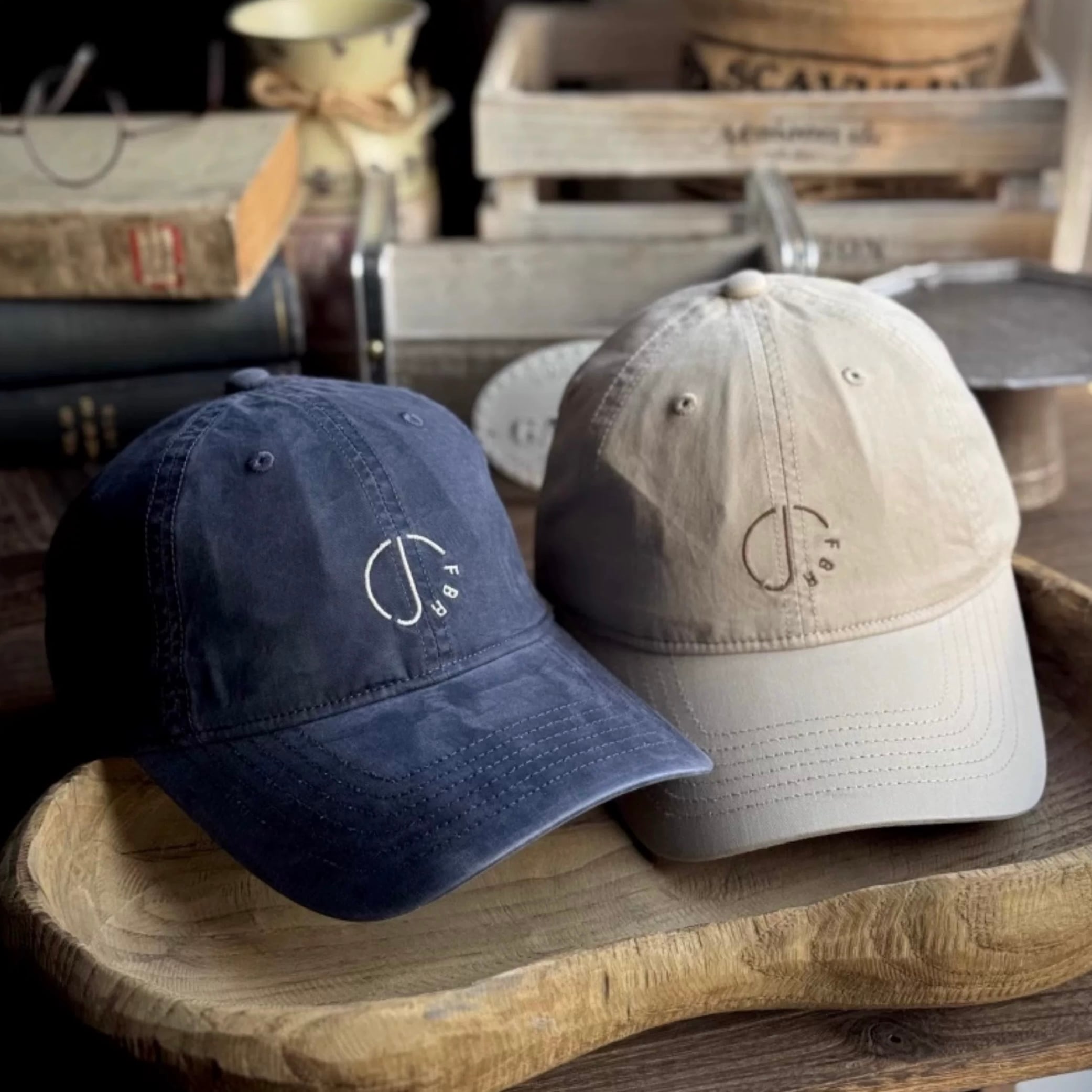 エンブレムエッジキャップ J0186