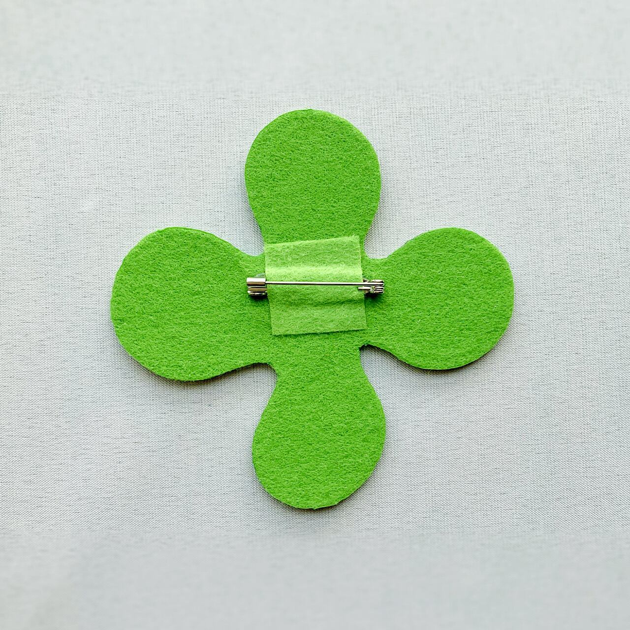 刺繍ブローチ ga.la (br-185）