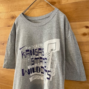 【NIKE】カレッジ カンザス州立大学 Tシャツ プリント バスケットボール WILDCATS ナイキ XL us古着