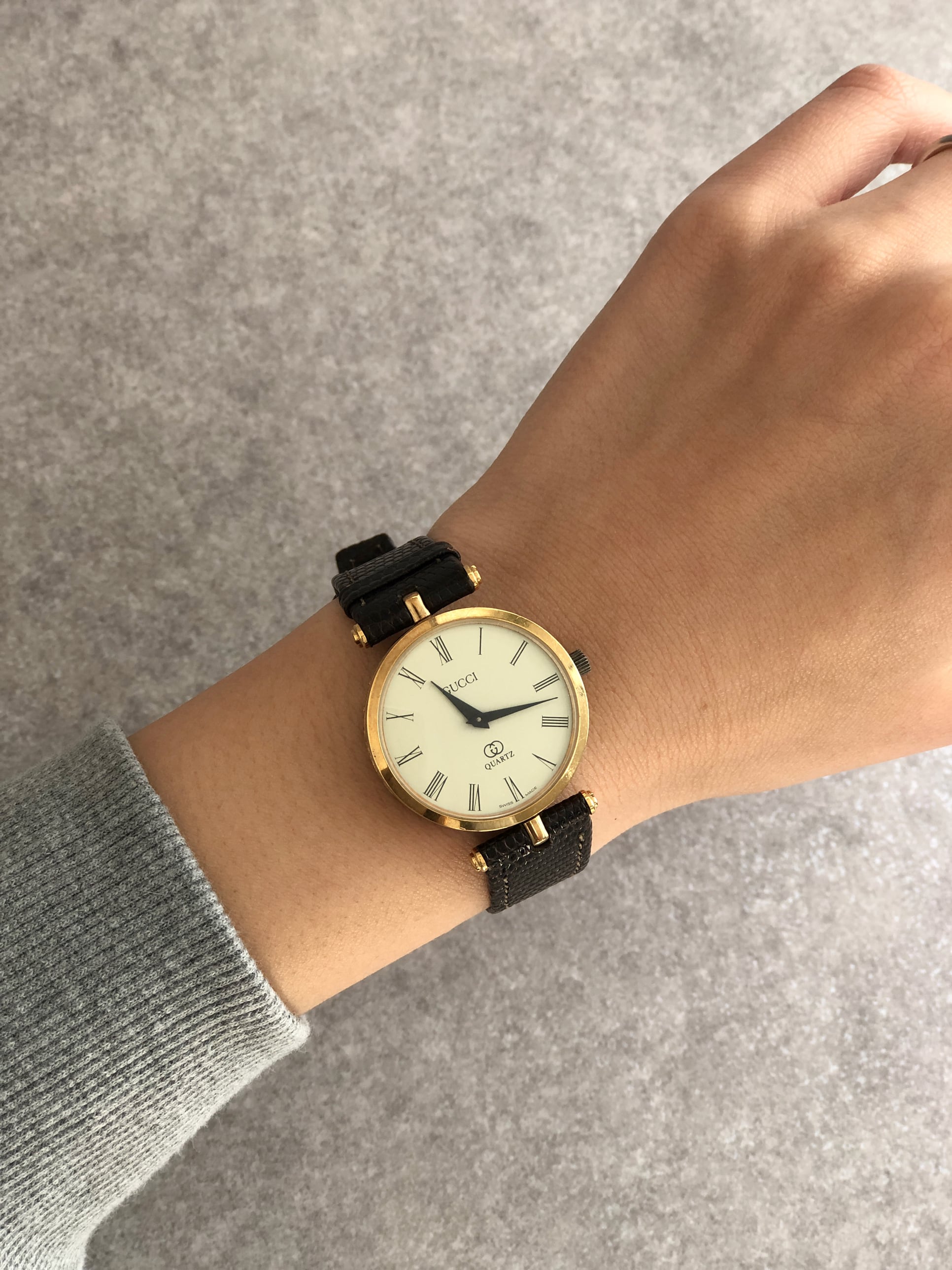 GUCCI ブラウンレザー 時計 GUCCI グッチ 腕時計 ブラウン レザー クウォーツ vintage