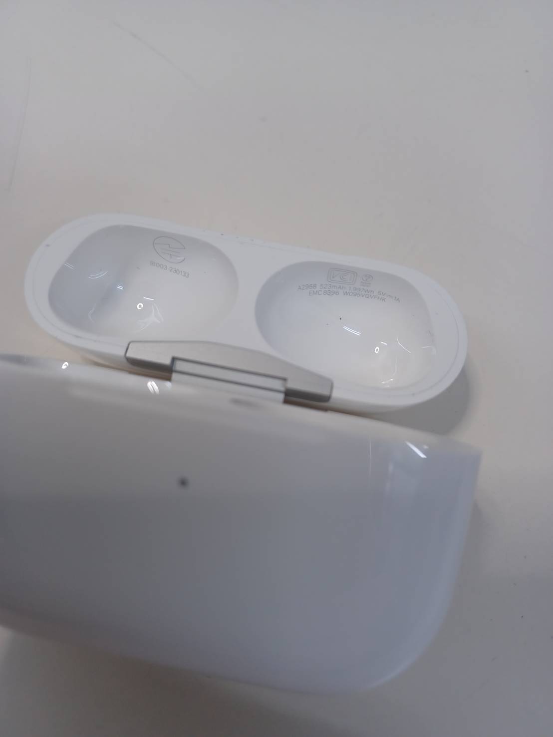 Apple AirPods Pro 第2世代 (A2968) 充電ケースのみ！ | 中古  
