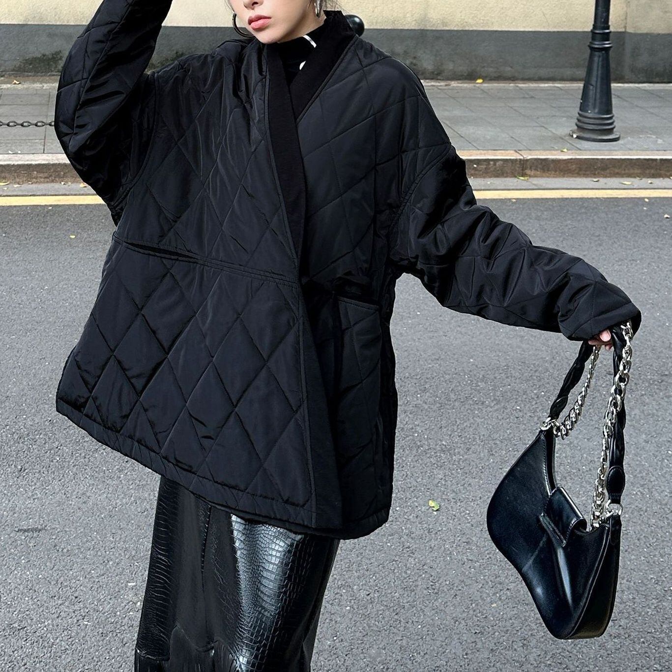 BLACK V-NECK QUILTING CARDIGAN COAT 1color M-15049