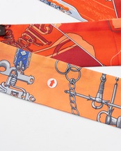 〈Hermès〉Twilly scarf Caleche Mors et Bouteilles