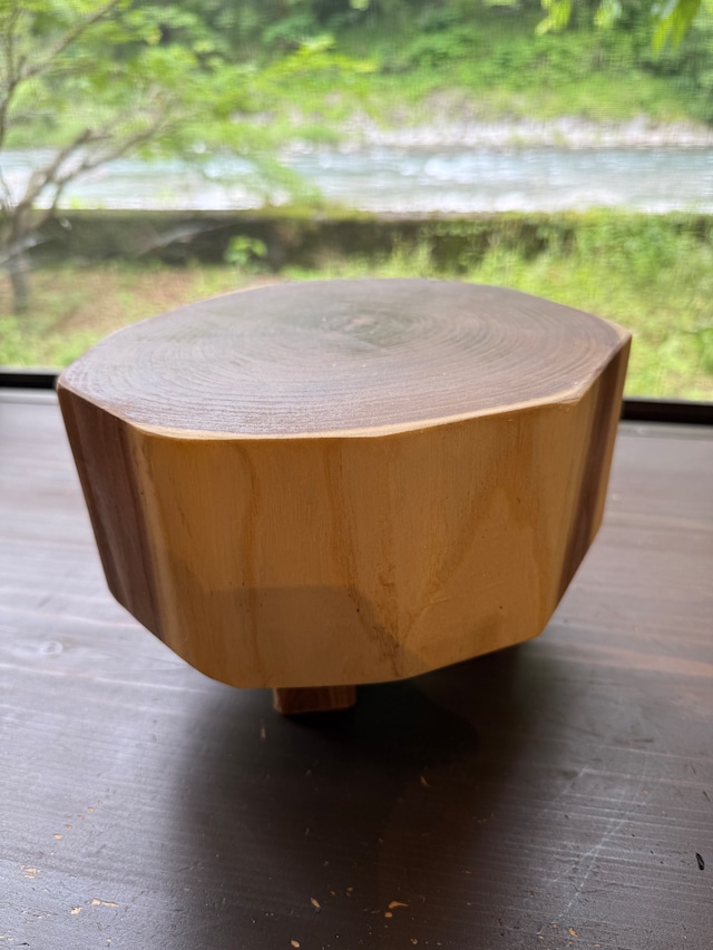 槐（えんじゅ）の木　台座　【縁起の良い木】