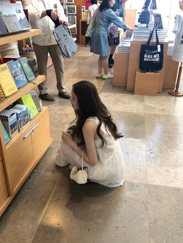 (OUNCE) sheer Uneck onepiece / color