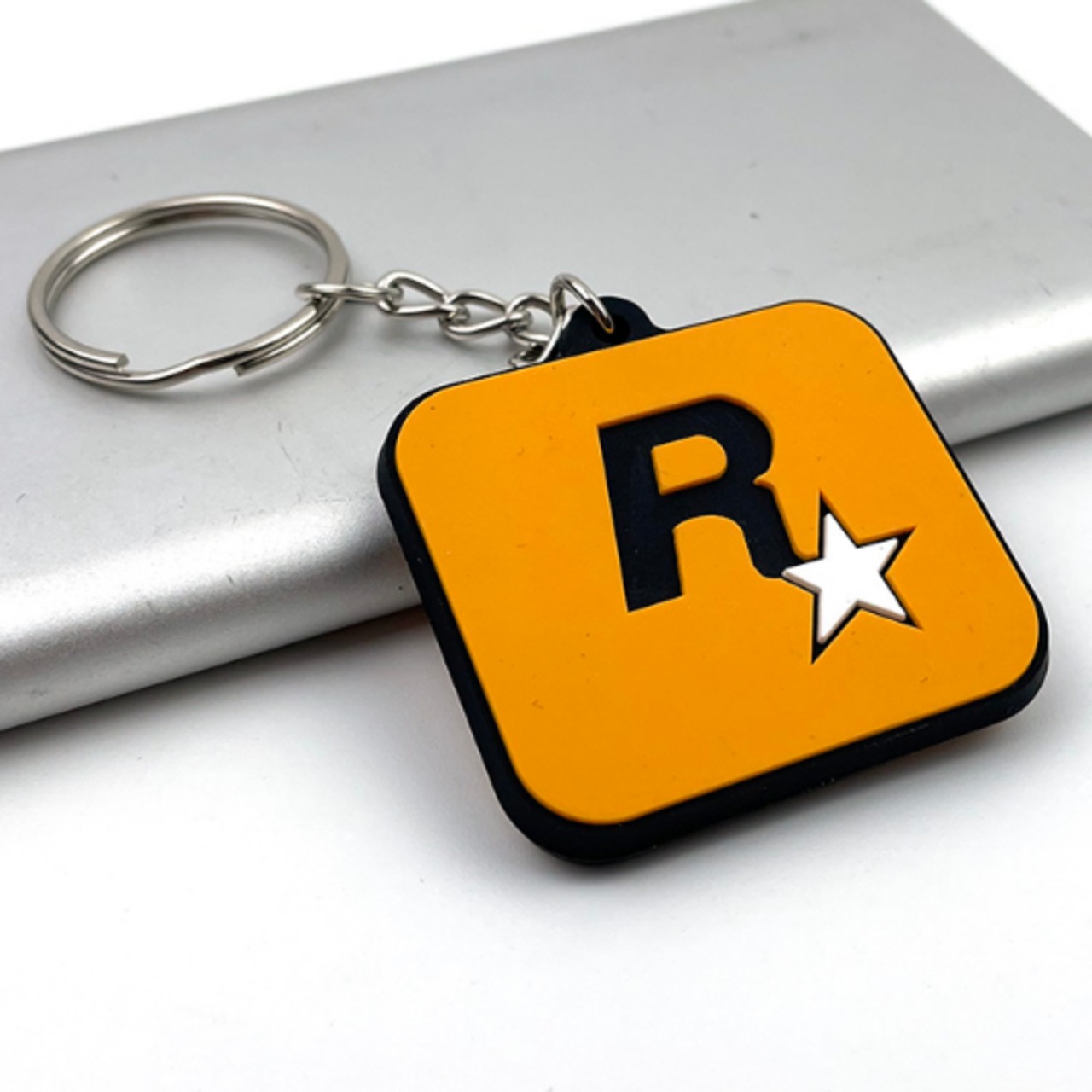 ロックスターゲームズ ラバーキーホルダー