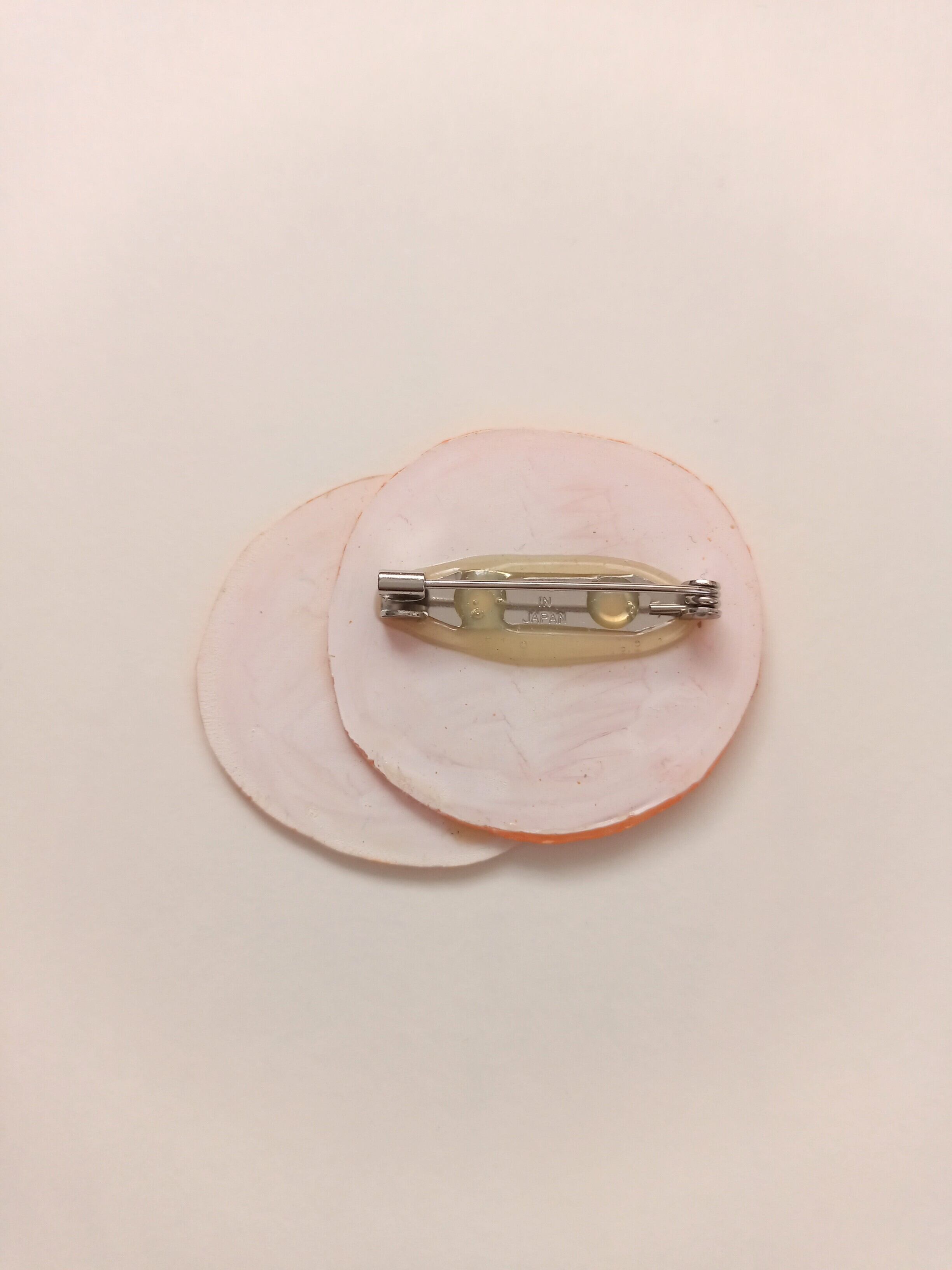 ヘンテコ　ブローチ　「ごま団子」