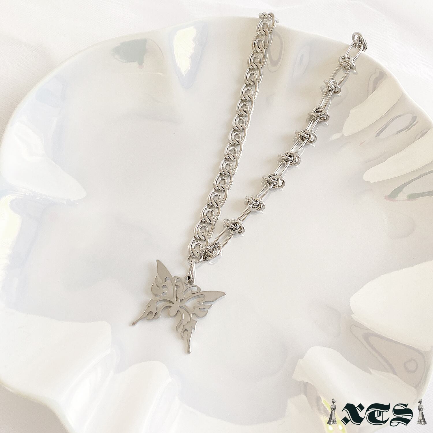 Butterfly Asymmetry Chain Necklace【TS0236】