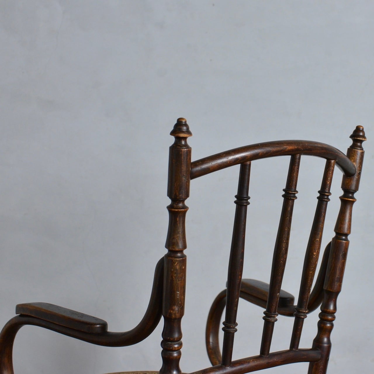 Bentwood Arm Chair / ベントウッド アーム チェア〈ダイニングチェア