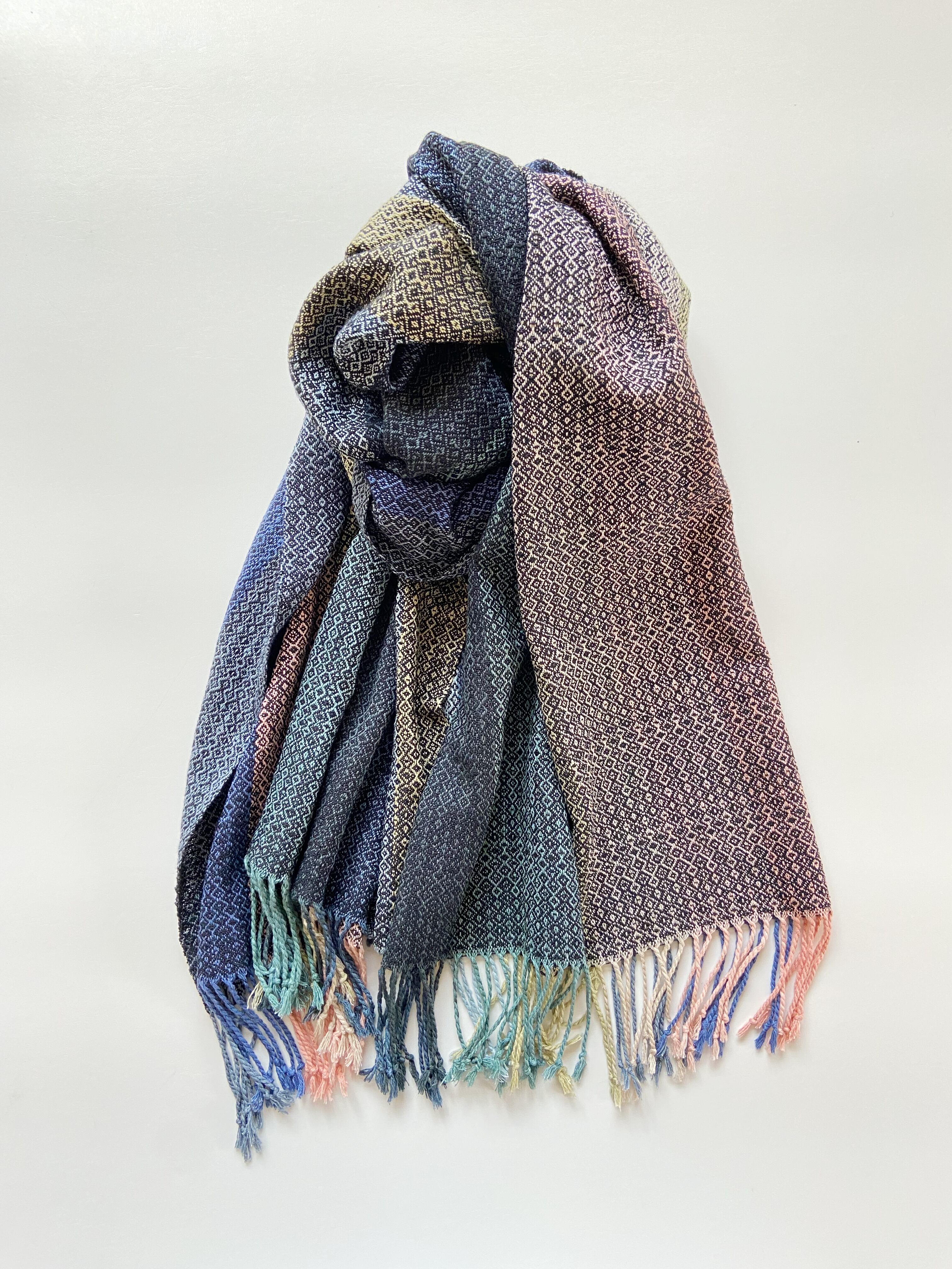 Shawl & Muffler | R o c c a