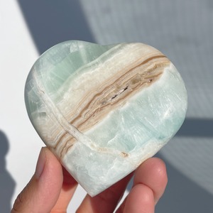 カリビアンブルーカルサイト ハート64◇Caribbian Blue Calcite◇天然石・鉱物・パワーストーン