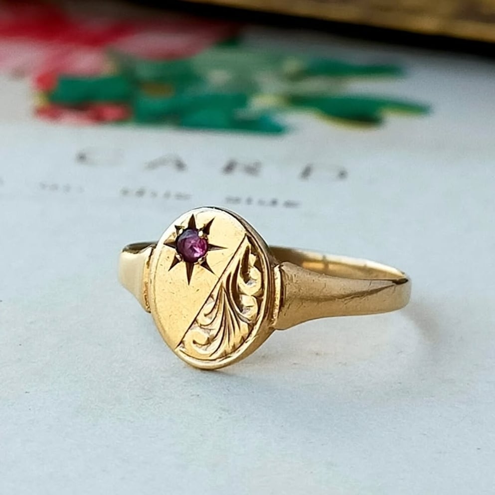 英国 ヴィンテージ 9ctゴールド ルビー シグネットリング 唐草模様