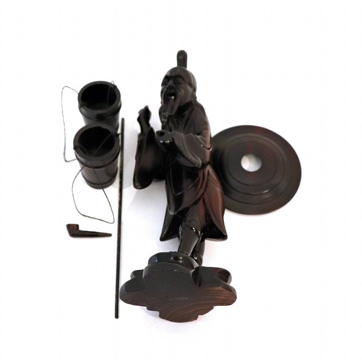 木彫・置物・天秤棒を担ぐ老人・No.190805-03・梱包サイズ60