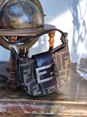 FENDI フェンディ　ズッカ　ジャガード×レザー　マイクロ　ミニクロワッサン　ハンドバッグ　ブラウン　vintage　ヴィンテージ　オールド　h6grtp