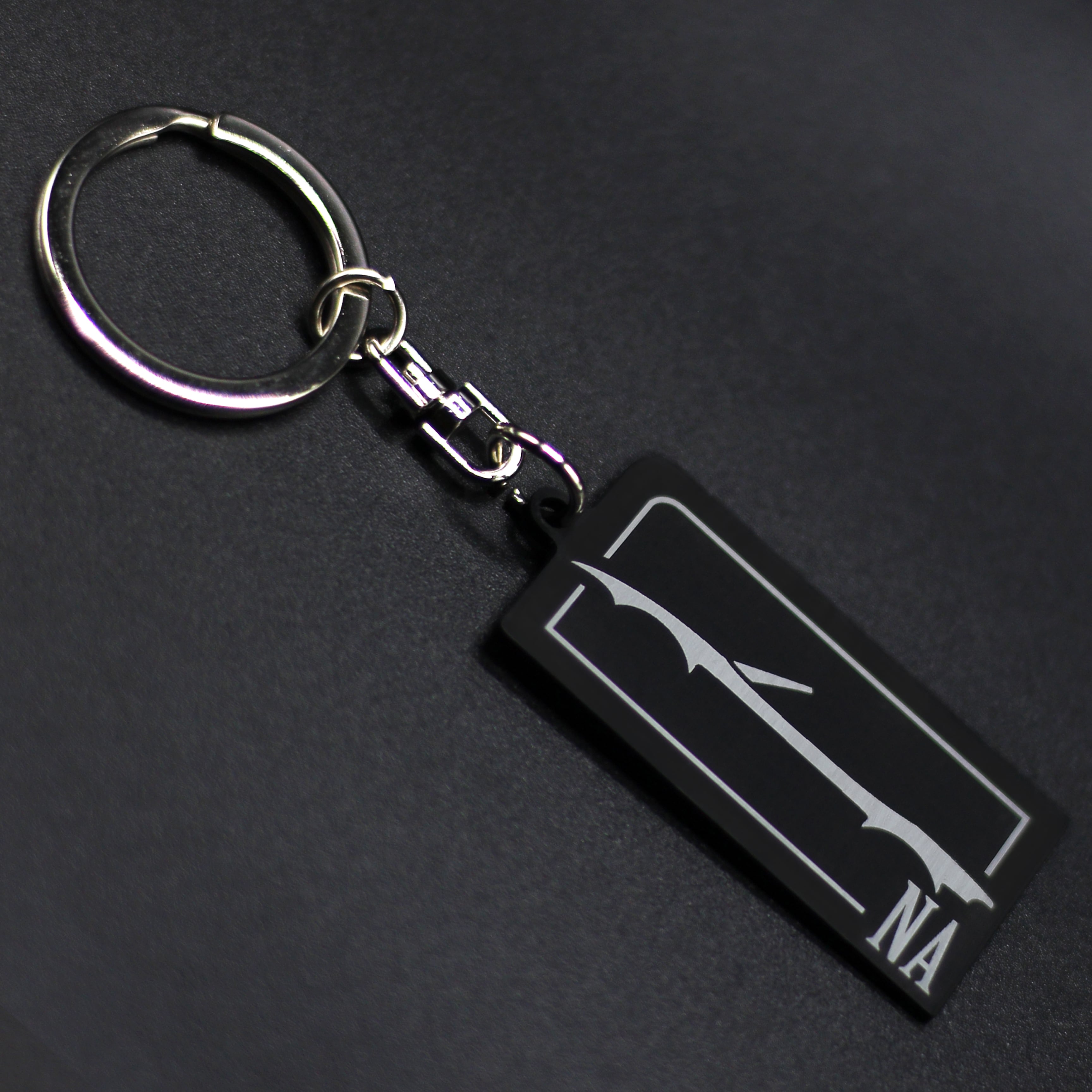 ヘアライン調キーホルダー タイプ:NAサイドシルエット