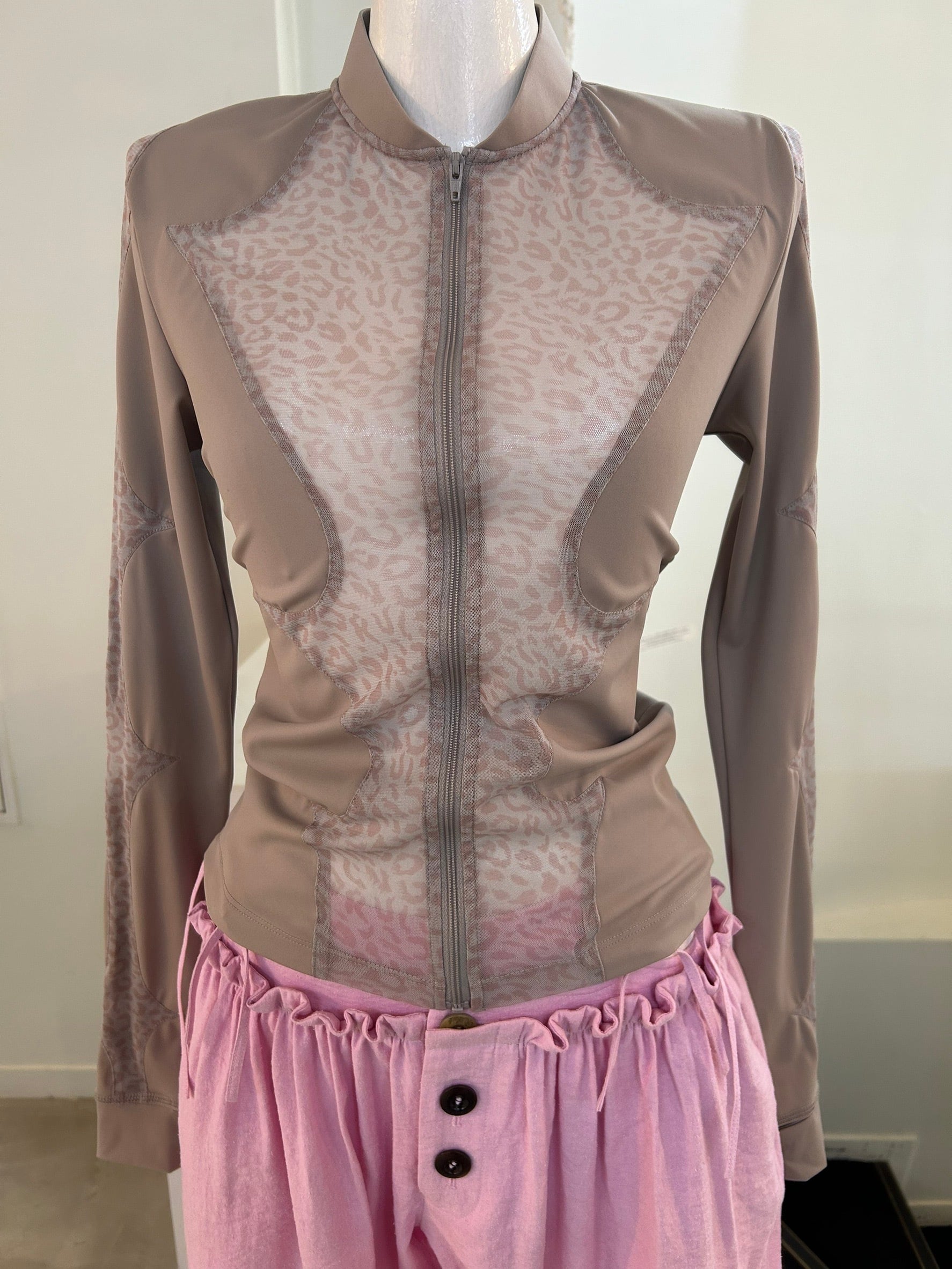 RUIbuilt thorn combo leopard mesh sport jacket