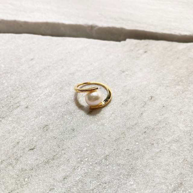 single pearl ring