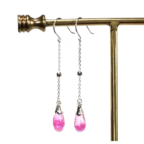 10金 ホワイトゴールド ピアス ガラスジュエリー (ピンク) / Maho de Maho