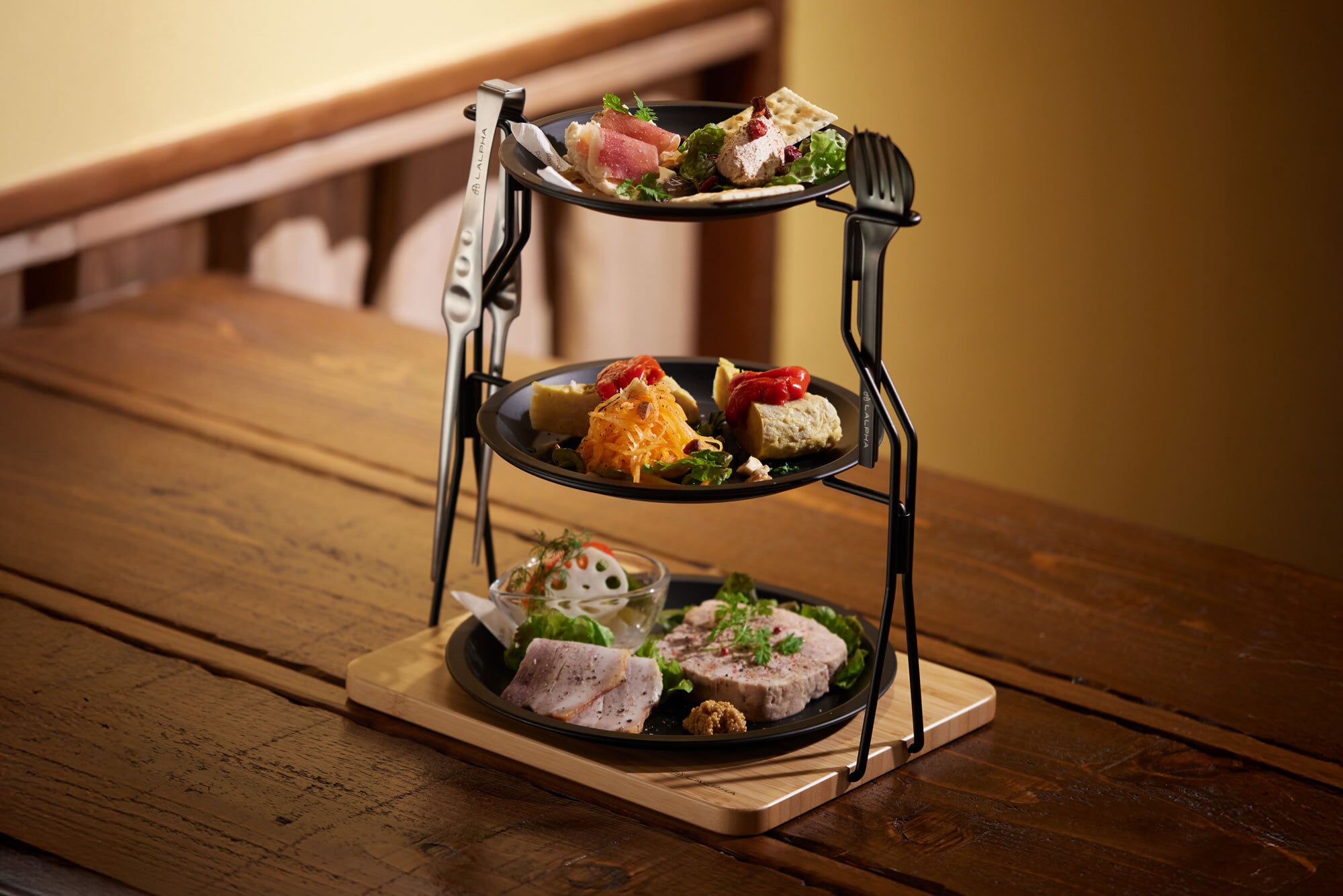 プレートスタンド（TW-080） | アウトドア・キャンプ用品【LALPHA公式