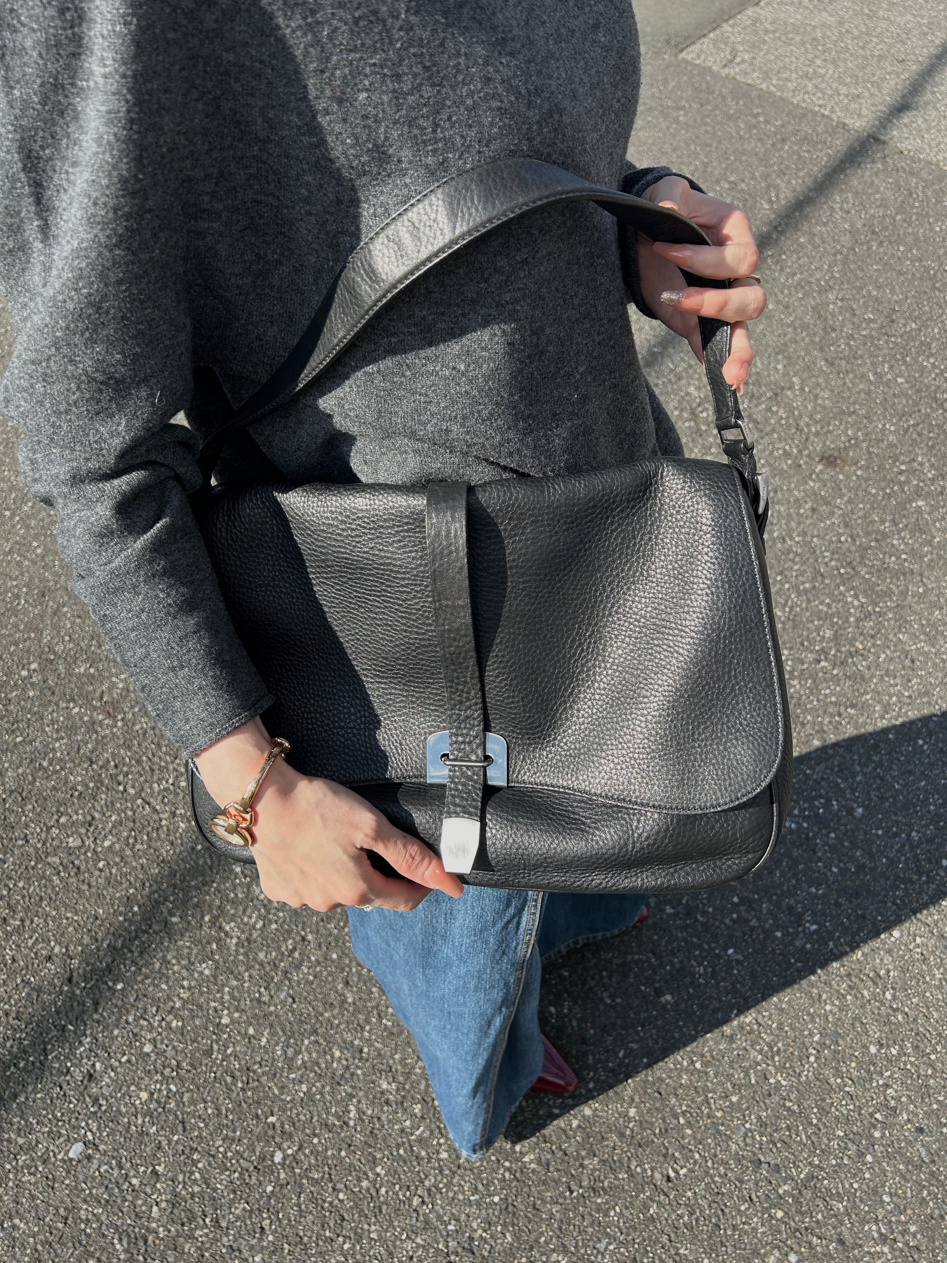 PRADA プラダ ショルダーバッグ ブラック フロントロック レザー セミショルダーバッグ vintage ヴィンテージ オールド u2jbxr