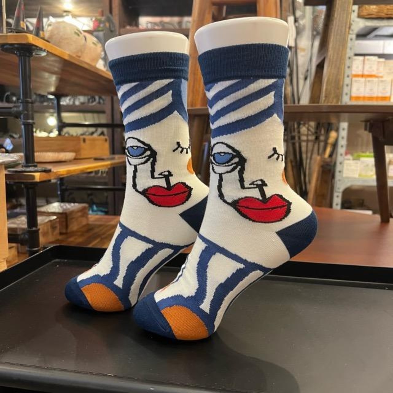 TOPANGA Socks Lady's Art Socks Wink　アートソックス　ウインク　クルーソックス　レディースソックス　靴下　ギフト　
